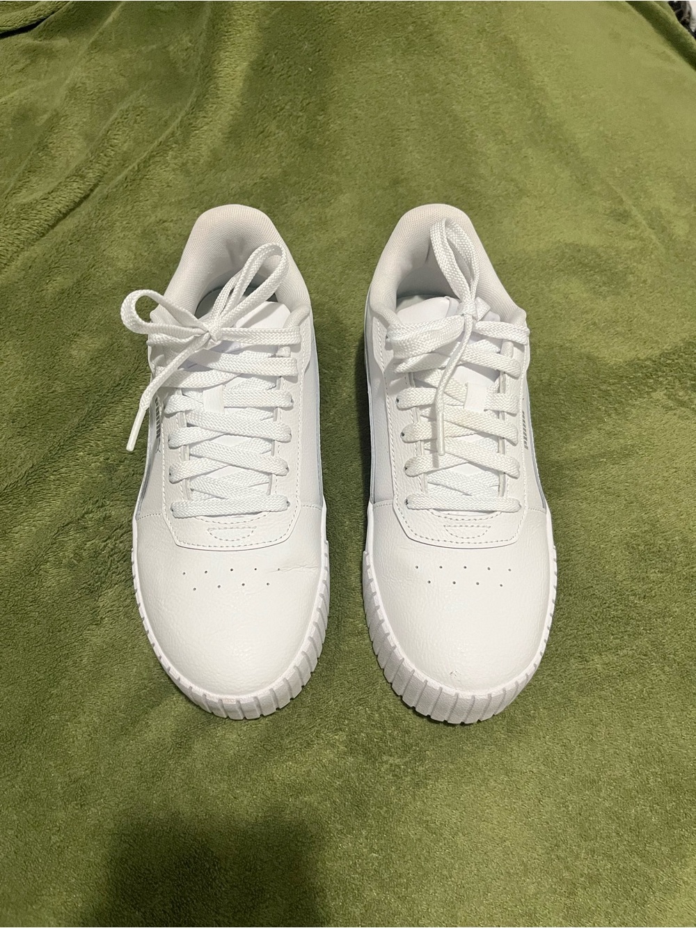 PUMA Carina 2.0 White Platform Sneakers Women's Size 10 NWT NIB